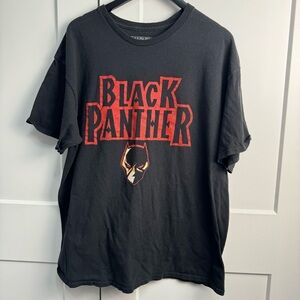 Marvel Black Black Panther T Shirt - Colors Red and Black - Size XL